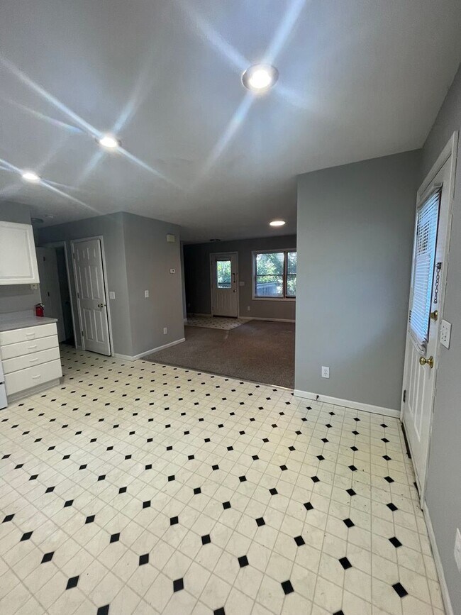 Foto del edificio - 230/232 Brookridge Ct.