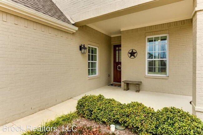 Foto del edificio - 3 br, 3 bath House - 305 Parkview Drive