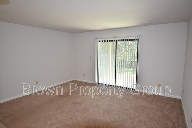 Building Photo - 244 Wickford Ct