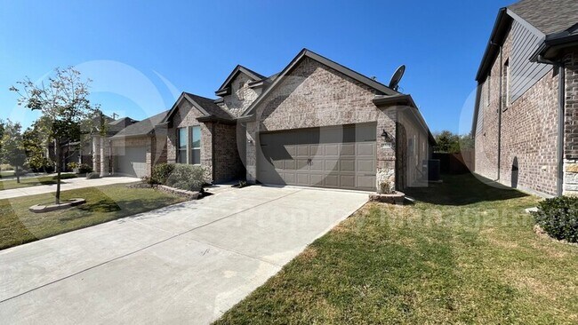 Foto del edificio - 5517 Juniper Dr