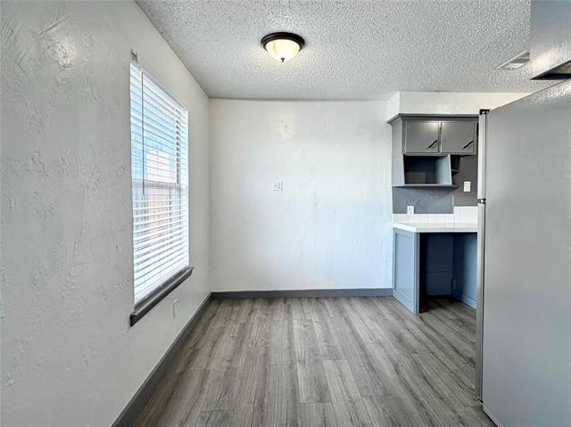 Foto del edificio - 2526 Louise St