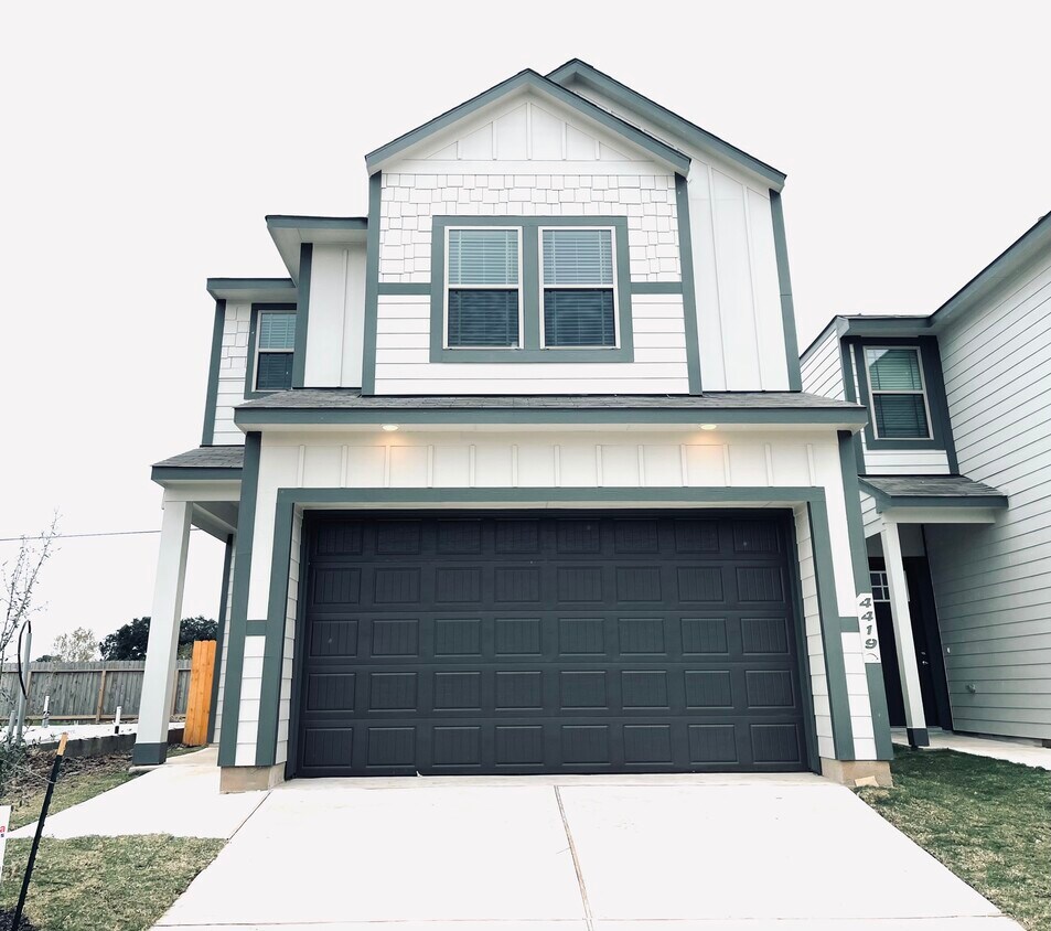 4419 Ln, Houston, TX 77045 House Rental in Houston, TX