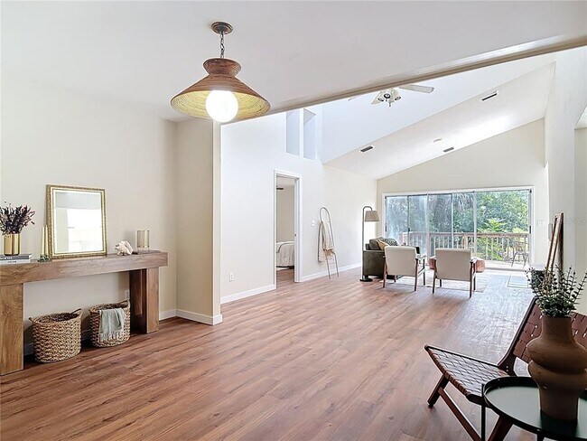 Foto del edificio - 289 Gull Dr S