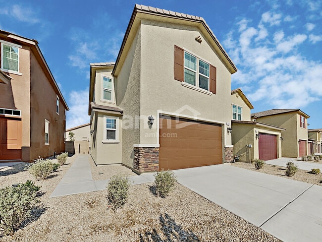 Building Photo - 5873 Petronius St