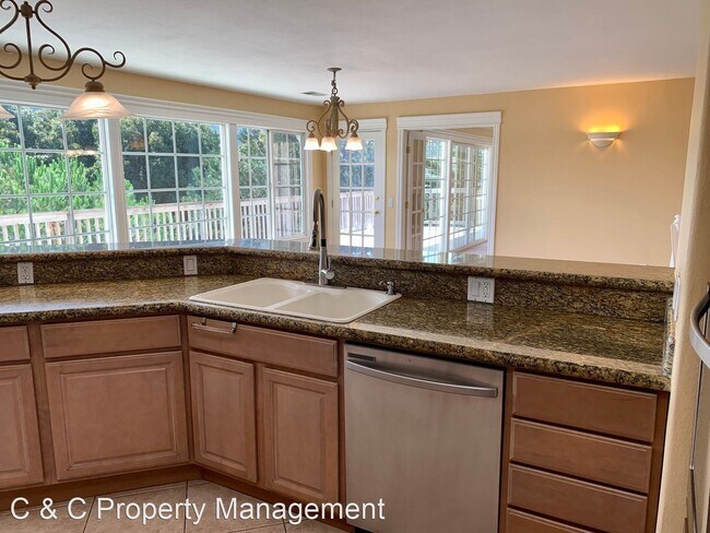 Foto del edificio - 3 br, 3 bath House - 26085 Dougherty Pl