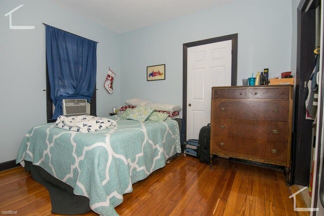 Building Photo - 3 br, 2 bath  - 6 Benson St # 7-1