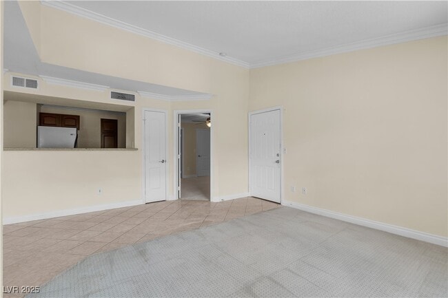 Building Photo - 8101 W Flamingo Rd