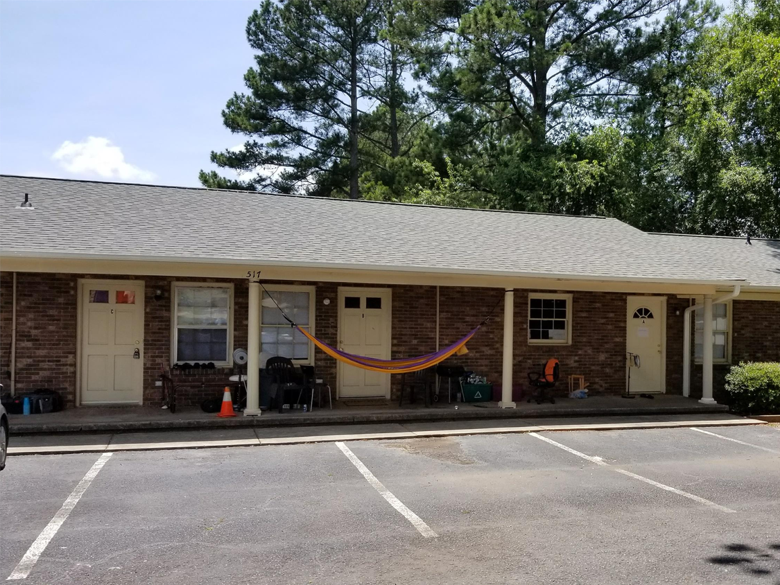 Primary Photo - 517 Old Central Rd