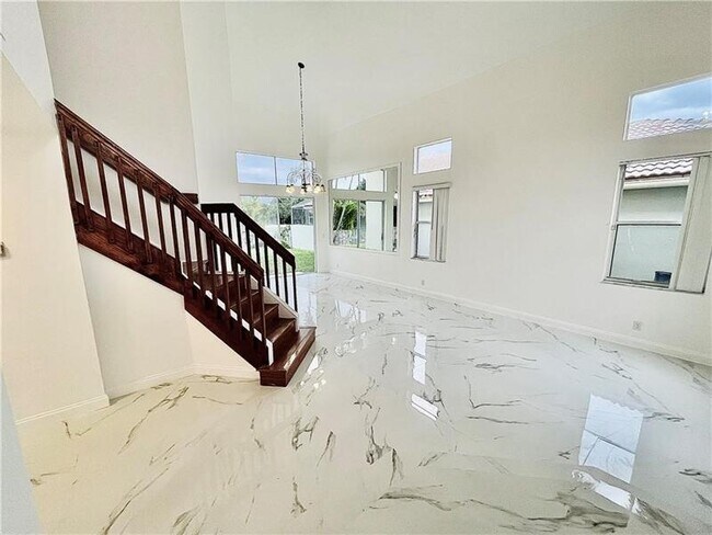 Foto del edificio - 11041 Harbour Springs Cir