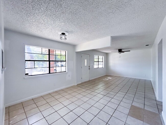 Foto del edificio - 107 St Pierre Ln