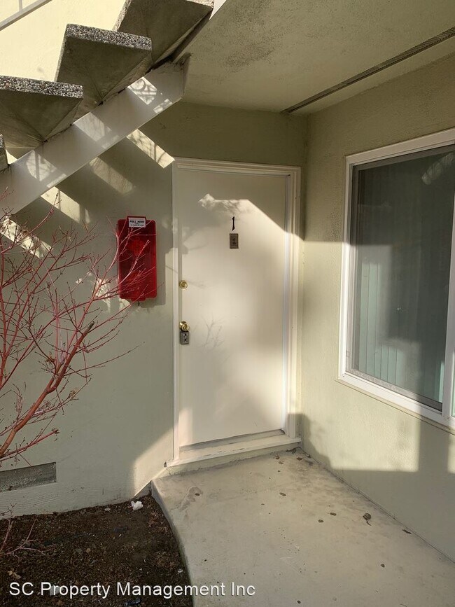 Building Photo - 1307 Palos Verdes Dr