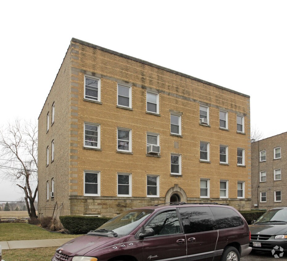 Foto del edificio - 6102-6104 N Hamilton Ave