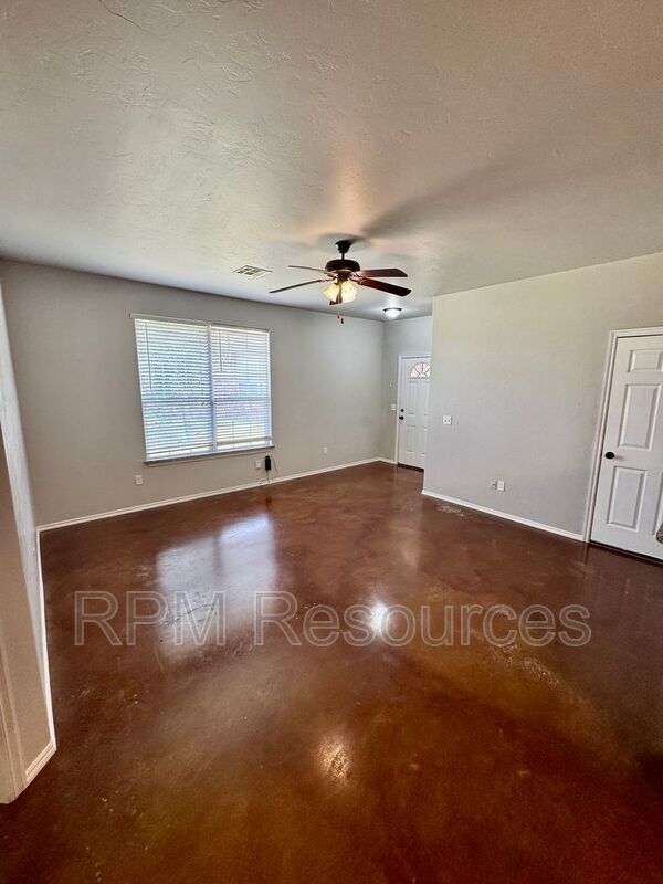 Building Photo - 1818 Post Oak Rd