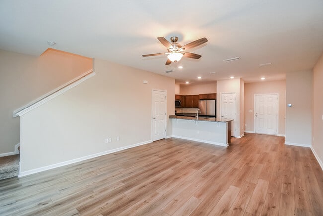 Building Photo - 89 Great Star Ct