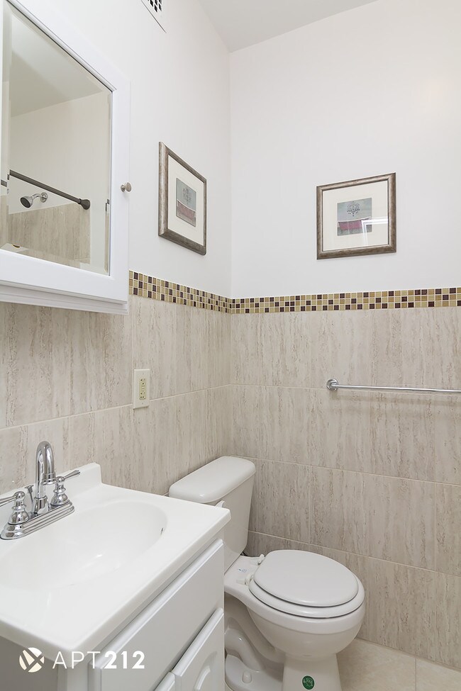 Building Photo - 54 W 89th St
