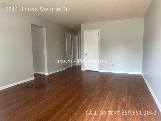 Foto del edificio - 2011 Spring Station Dr