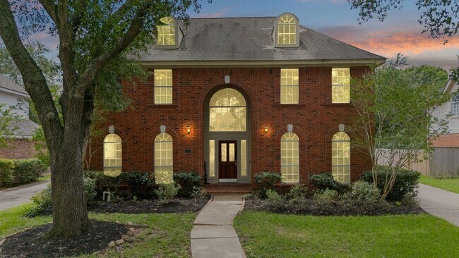 Foto del edificio - 3214 Richland Dr