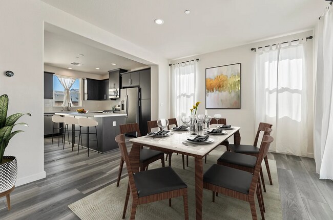 Foto del edificio - STUNNING 3/3+LOFT (Rocklin) Gem! Don't Miss This One!  (See Below For Viewings)!