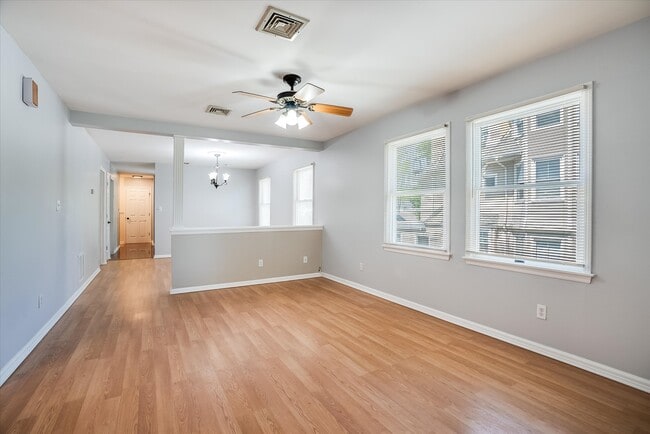 Building Photo - 96 Midland Ave