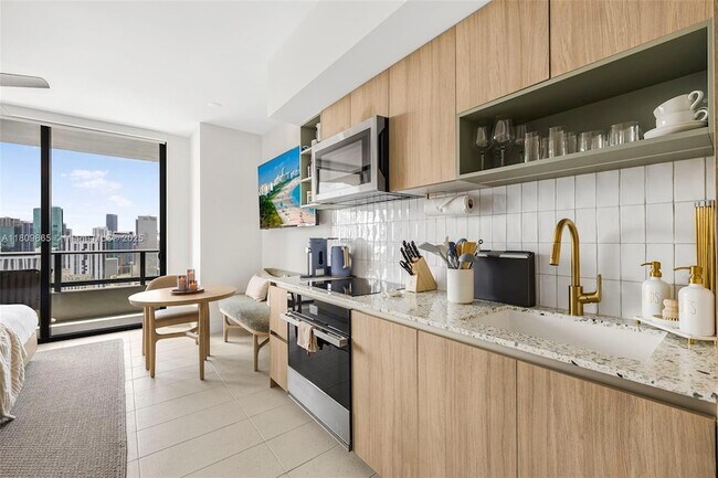 Foto del edificio - 159 NE 6th St