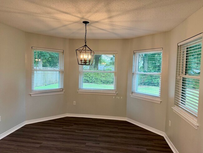Foto del edificio - 4633 Ridge Pointe Dr