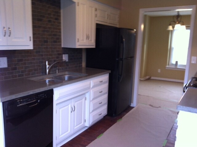 Building Photo - 5018 Oak Grove Rd.