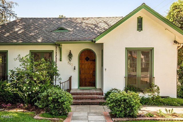 Building Photo - 550 La Mesa Pl