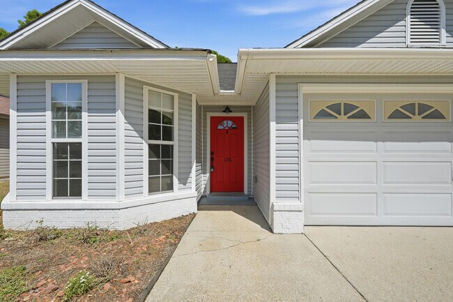 Building Photo - 176 Wright Cir