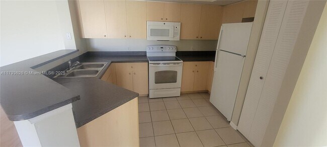 Foto del edificio - 4180 San Marino Blvd