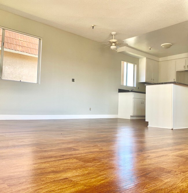 Foto del edificio - 13535 Yukon Ave.