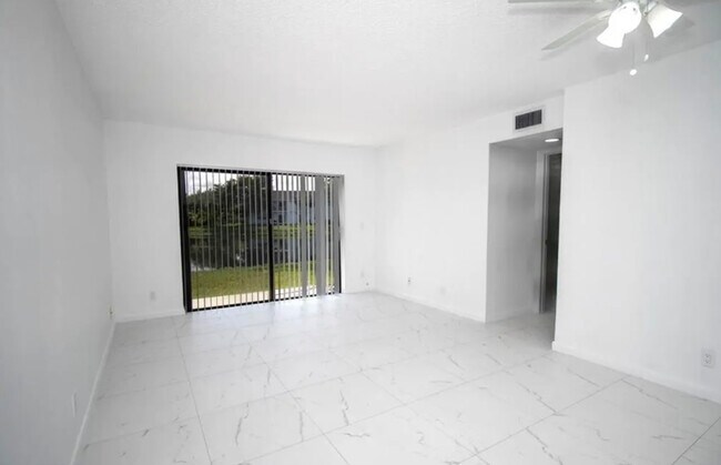 Foto del edificio - 11430-11442 Building Coral Springs