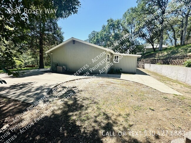 Foto del edificio - 3884 Rosey Way