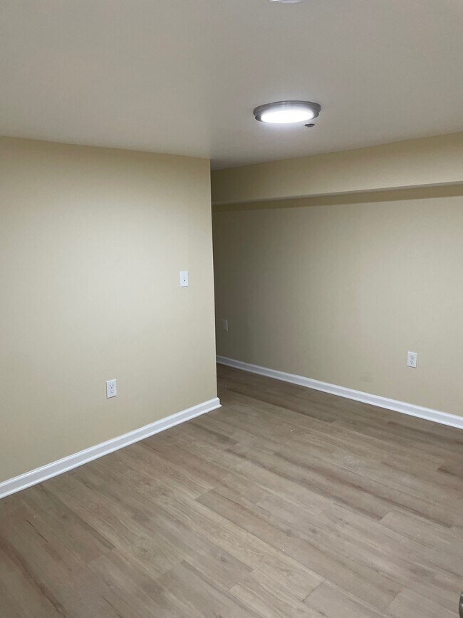 Foto del edificio - 529 Irving St NW