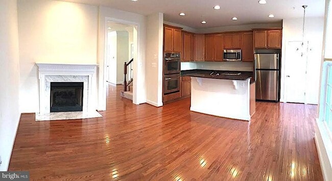 Building Photo - 2094 Hutchison Grove Ct