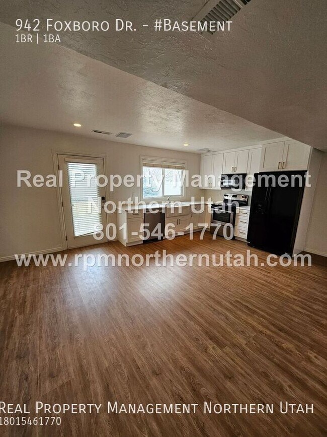 Foto del edificio - 942 Foxboro Dr
