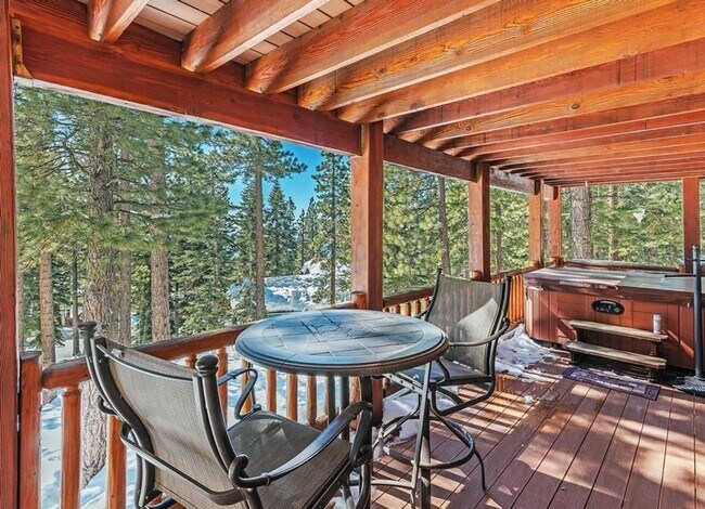 Foto del edificio - Charming Mountain Home