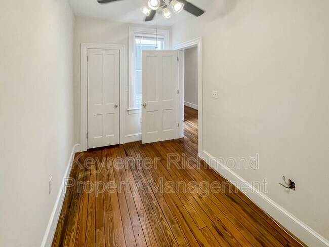 Foto del edificio - 325 N 2nd St