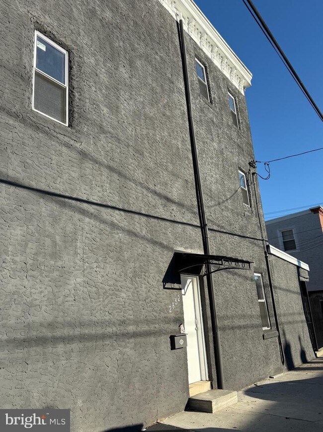 Foto del edificio - 2537 E Auburn St