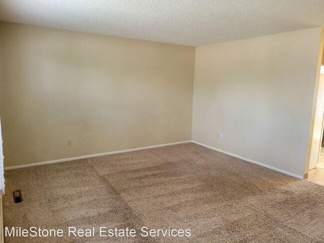 Building Photo - 3 br, 1.5 bath House - 1405 Peterson Rd