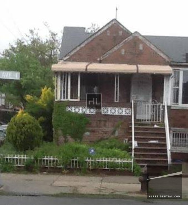 Foto del edificio - 4901 Avenue I