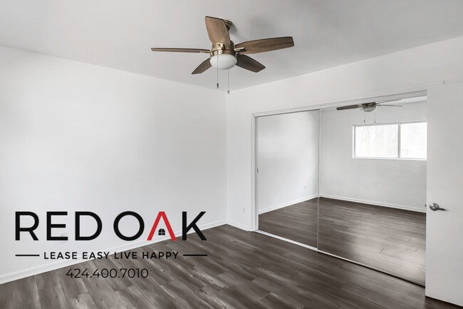 Building Photo - One Bedroom With, Stainless Steel Applianc...