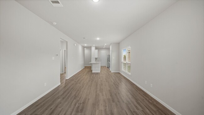 Foto del edificio - 13403 Lucky Bill Ln