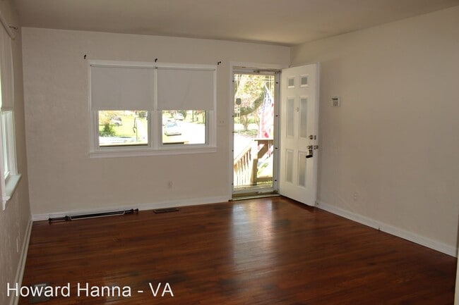 Building Photo - 3 br, 1 bath House - 8476 Capeview Avenue
