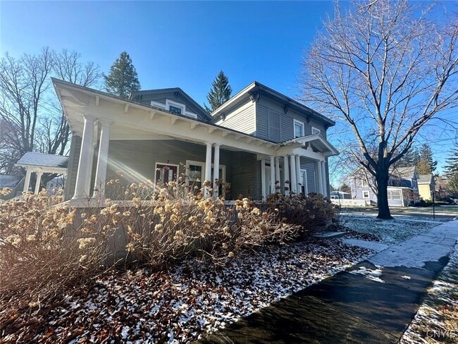 Foto del edificio - 7 N Jefferson St