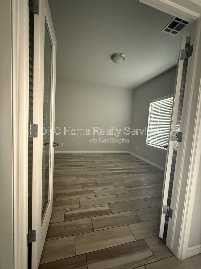 Foto del edificio - 2905 Quail Creek Rd