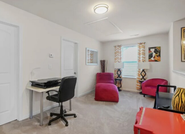 Building Photo - 6428 Pennacook Dr