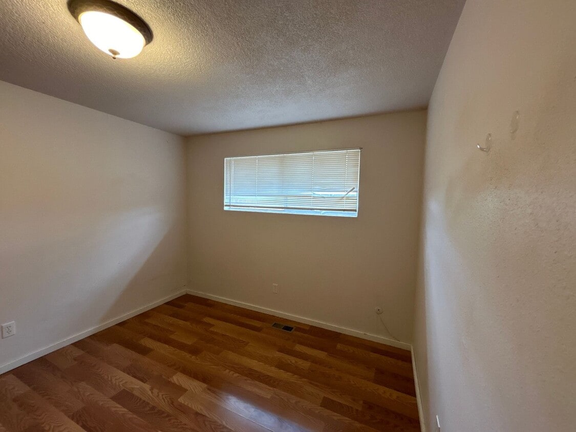 Foto del edificio - 457-463 SW Madison St