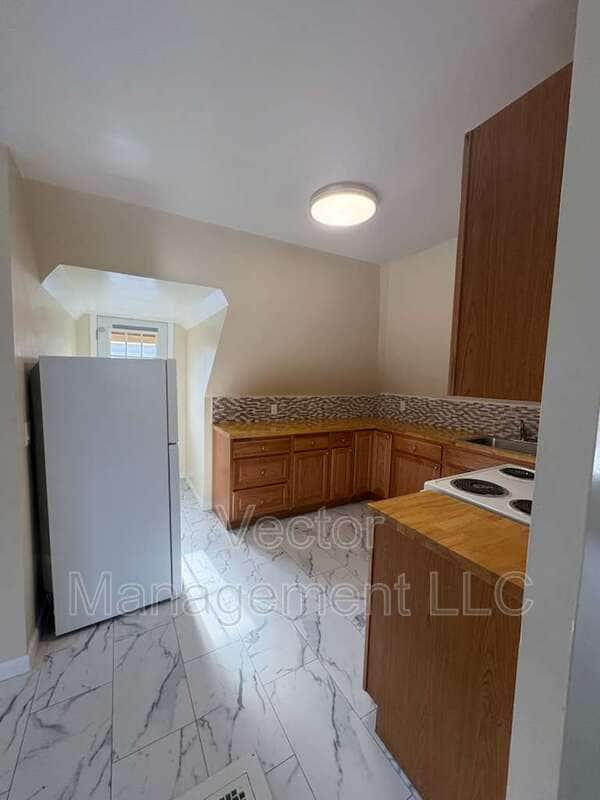 Foto del edificio - 1400 Ella T Grasso Blvd