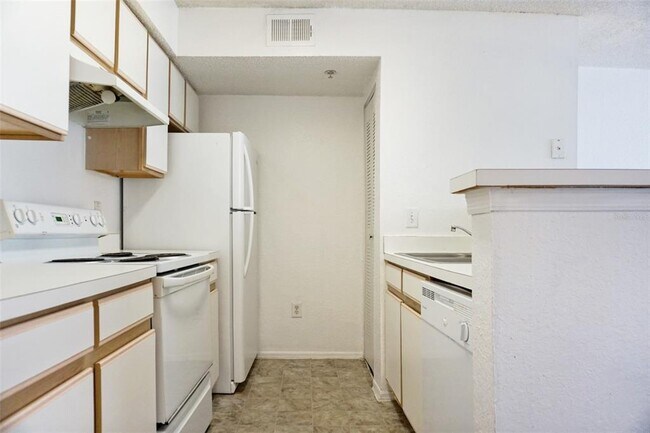 Foto del edificio - 2217 Grand Cayman Ct