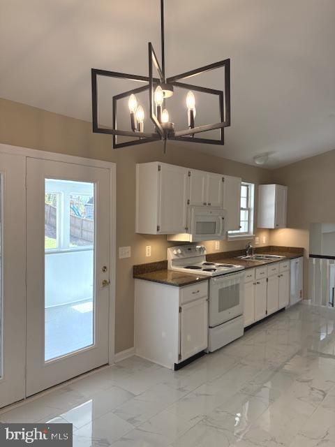 Building Photo - 6135 Rainbow Dr